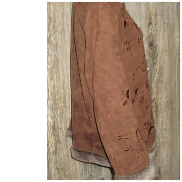 Relativity Small Brown Embroidered Sherpa Lined Faux Suede Coat Toggle Boho Y2K - Picture 5 of 15
